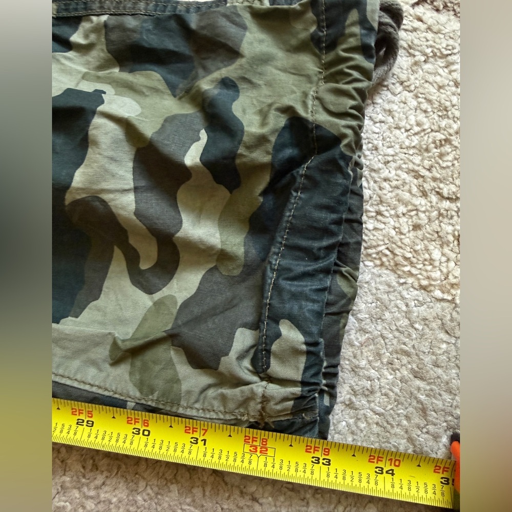 Sean John Green Camouflage Cargo Pants- Size 42 - Picture 10 of 11